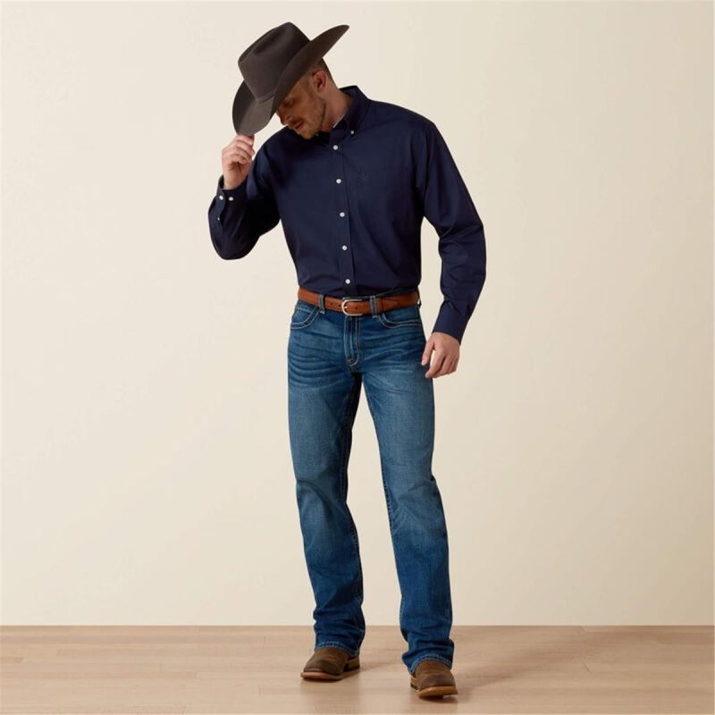 ARIAT INTERNATIONAL INC WRINKLEFREE NAVY - Image 4