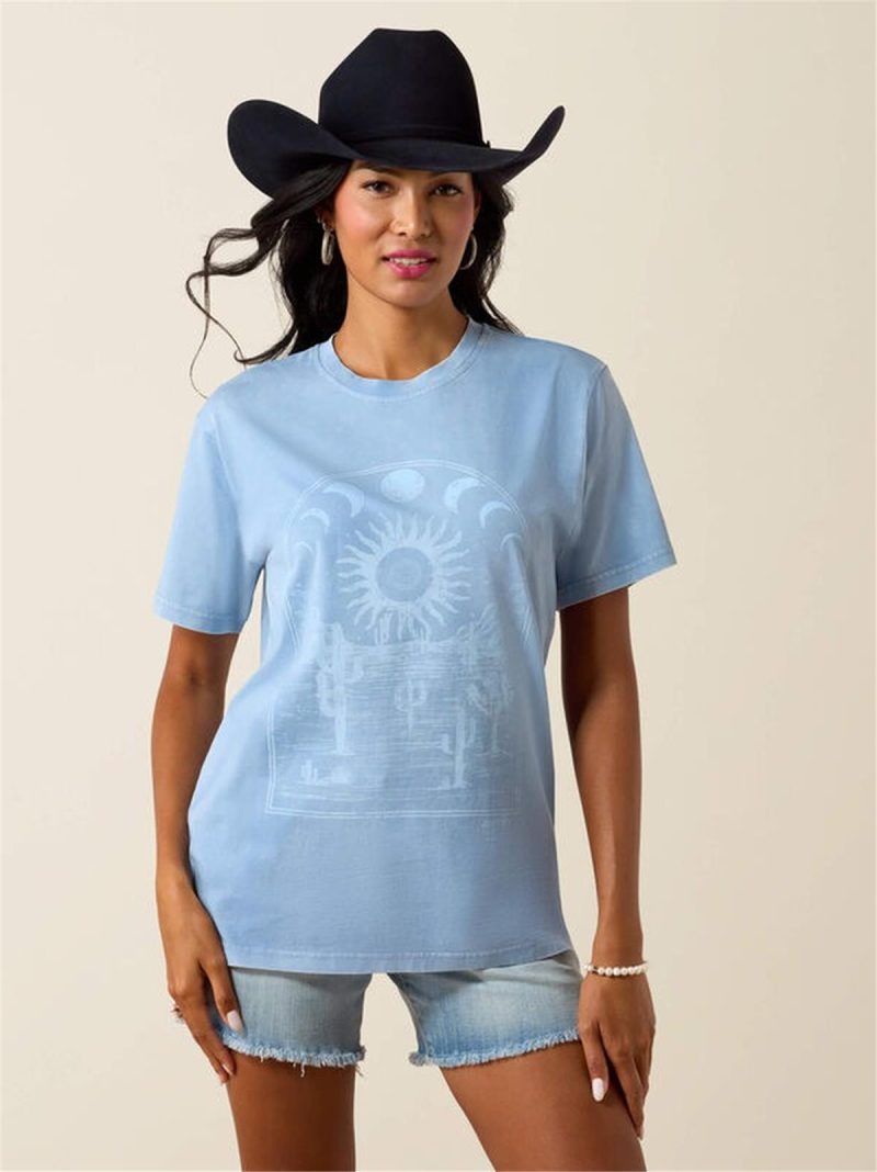 ARIAT WOMEN'S GRAPHIC SHORT SLEEVE SHIRT