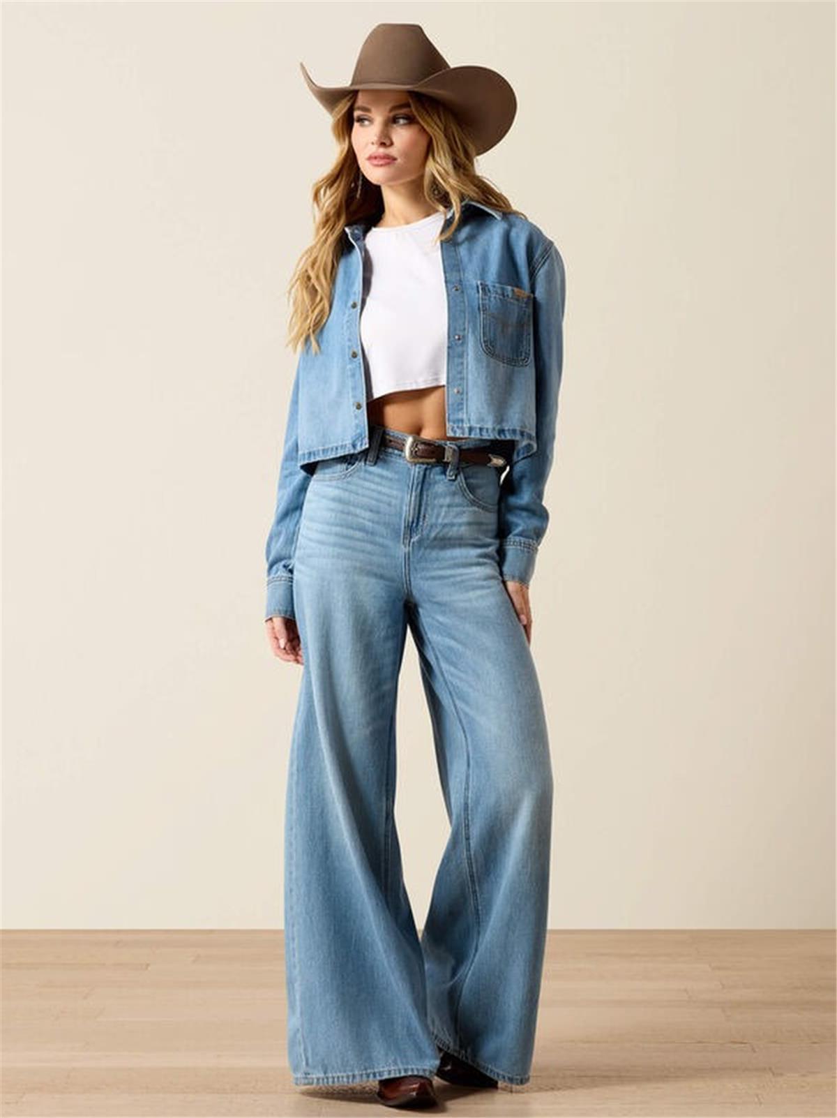 ARIAT WOMEN'S CROPPED DENIM SNAP SHIRT - Image 4