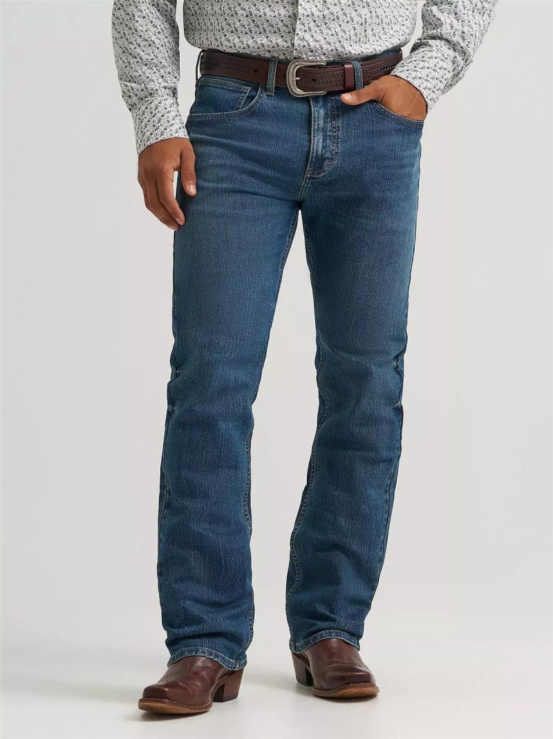 WRANGLER MEN'S 20X NO. 42 VINTAGE BOOTCUT JEANS